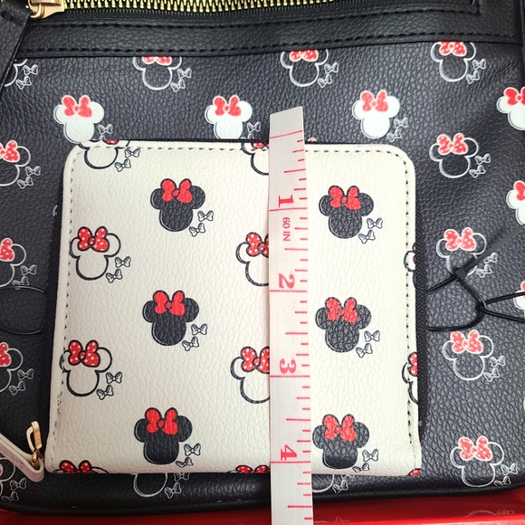 Disney Minnie Mouse Crossbody and Wallet Gift Set New In Box - Picture 4 of 12